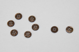 Гудзик Сорочковий на 4 отвори 11 мм. №32