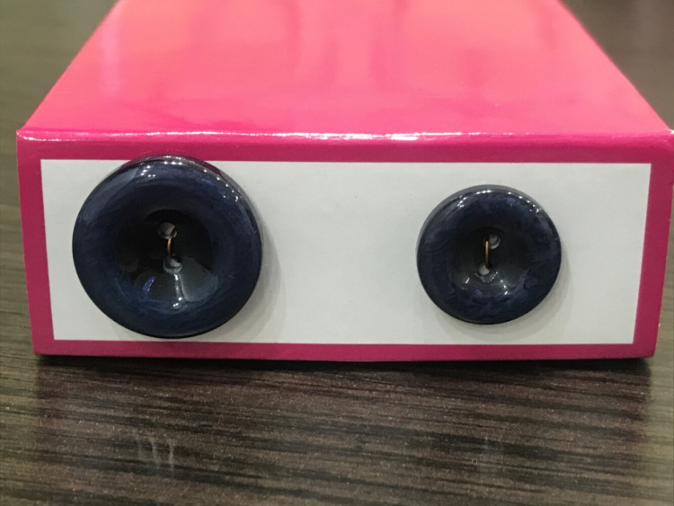 Пуговица Костюмная на 2 отверстия MIX № 120/А5  