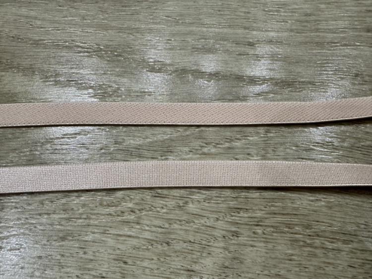 Резинка бретелечная 1 см. на катушке № 02/100