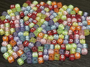 Бусы алфавит 7 мм. № Квадрат MIX/200  