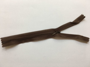 Змейка потайная 25 см. № 32 