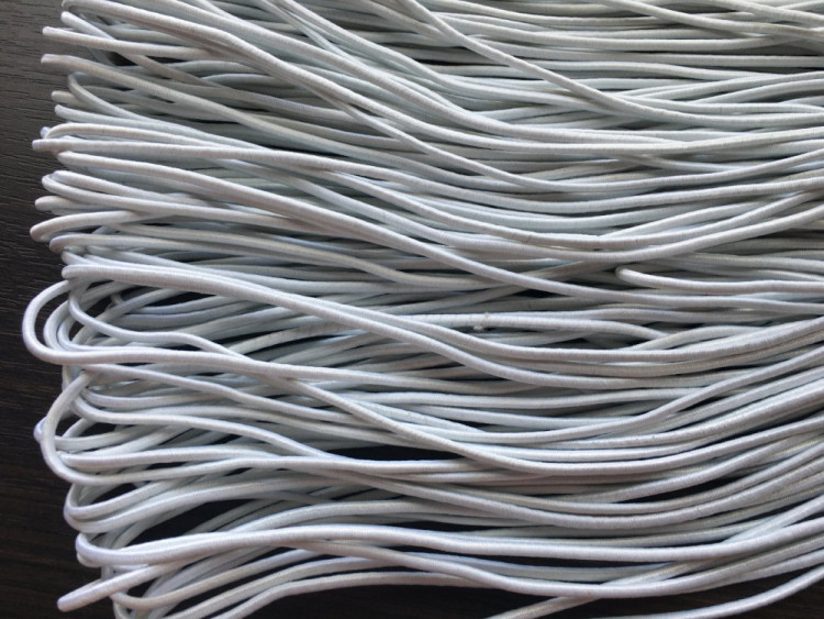 Резина круглая шляпная 5 мм. № 01 