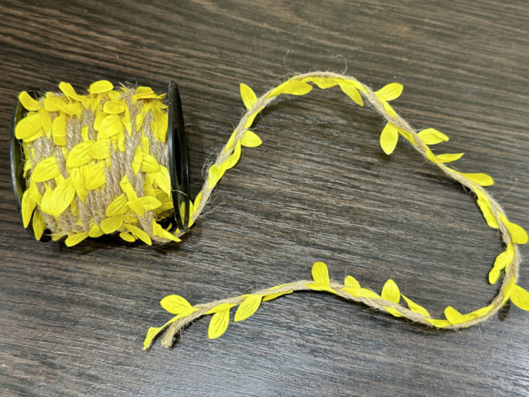  Джутова нитка з листочком № 132